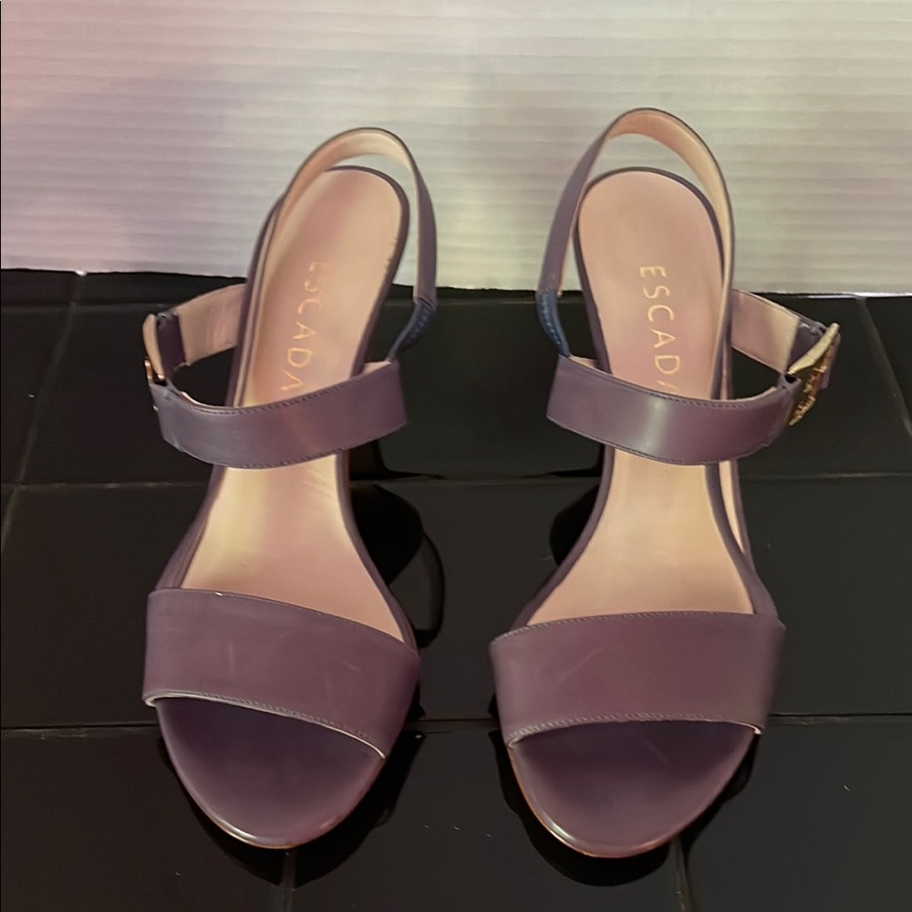 Escada Sandals Size 37.5